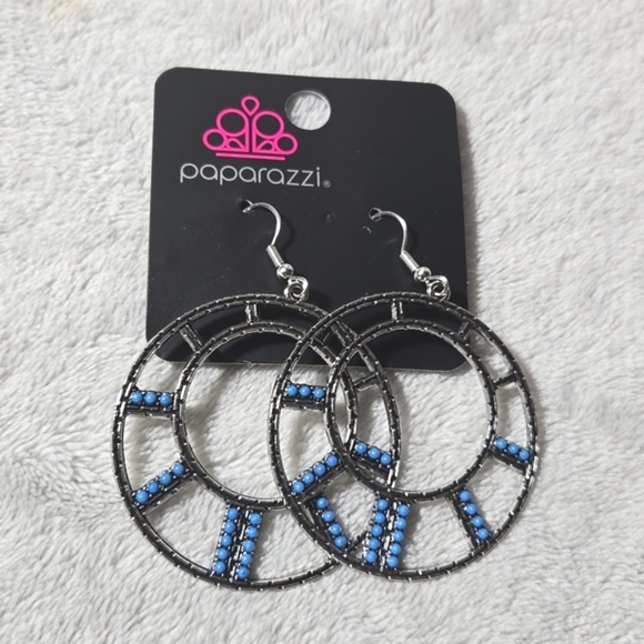 paparazzi Jewelry - #330 NWT paparazzi blue dangle hoop earrings